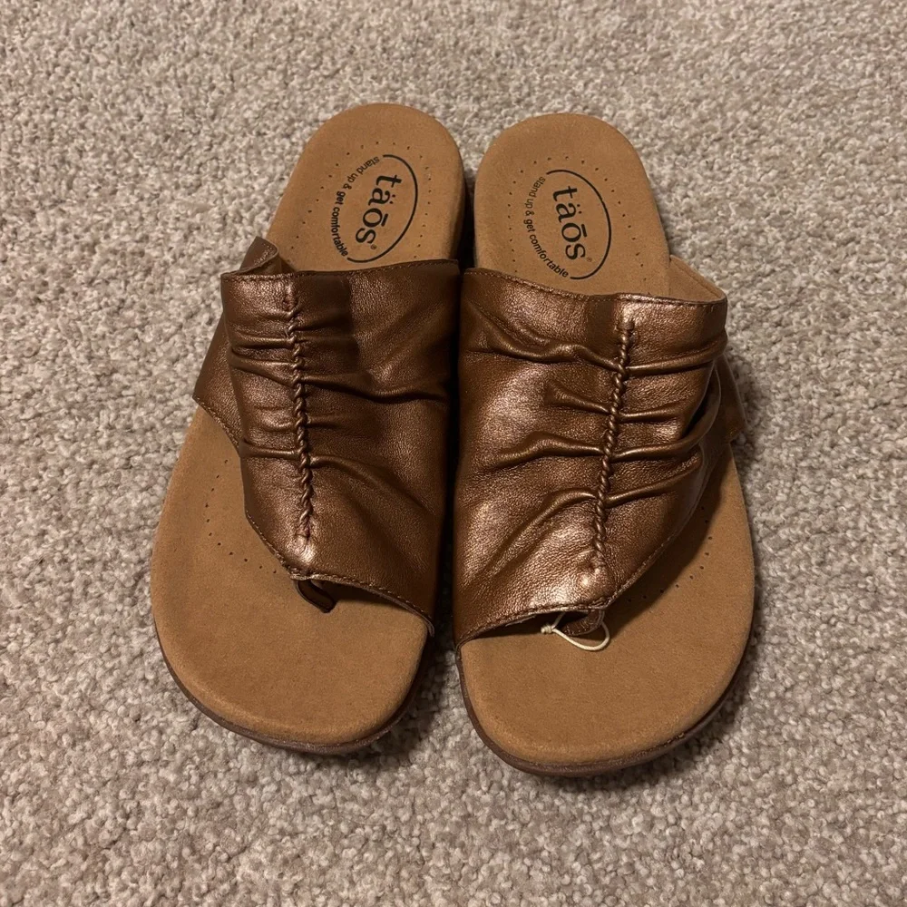 Taos Gift 2 Bronze Sandals - Picture 3 of 5